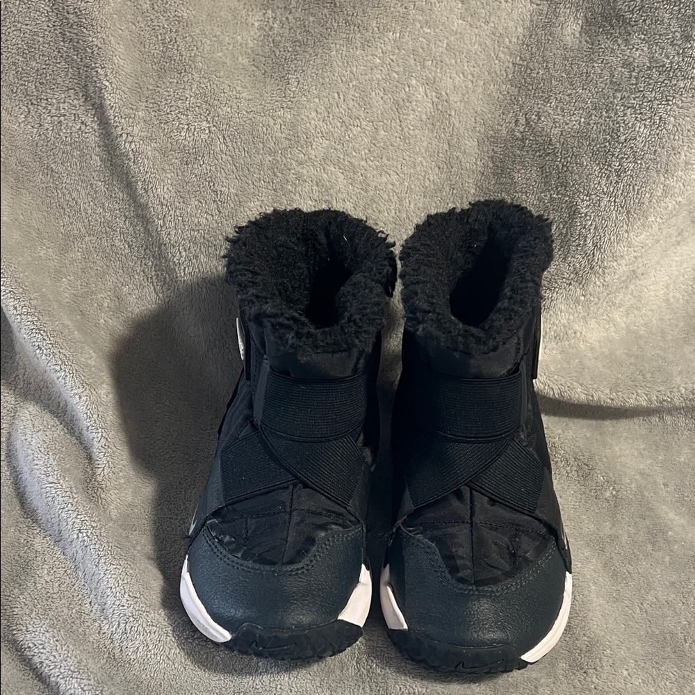 Nike Kids Black and White Winter Boots